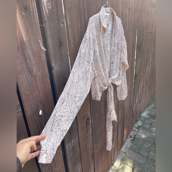 BLUSH | Women’s Sheer Plant Print Blouse NWT - Picture 8 of 8